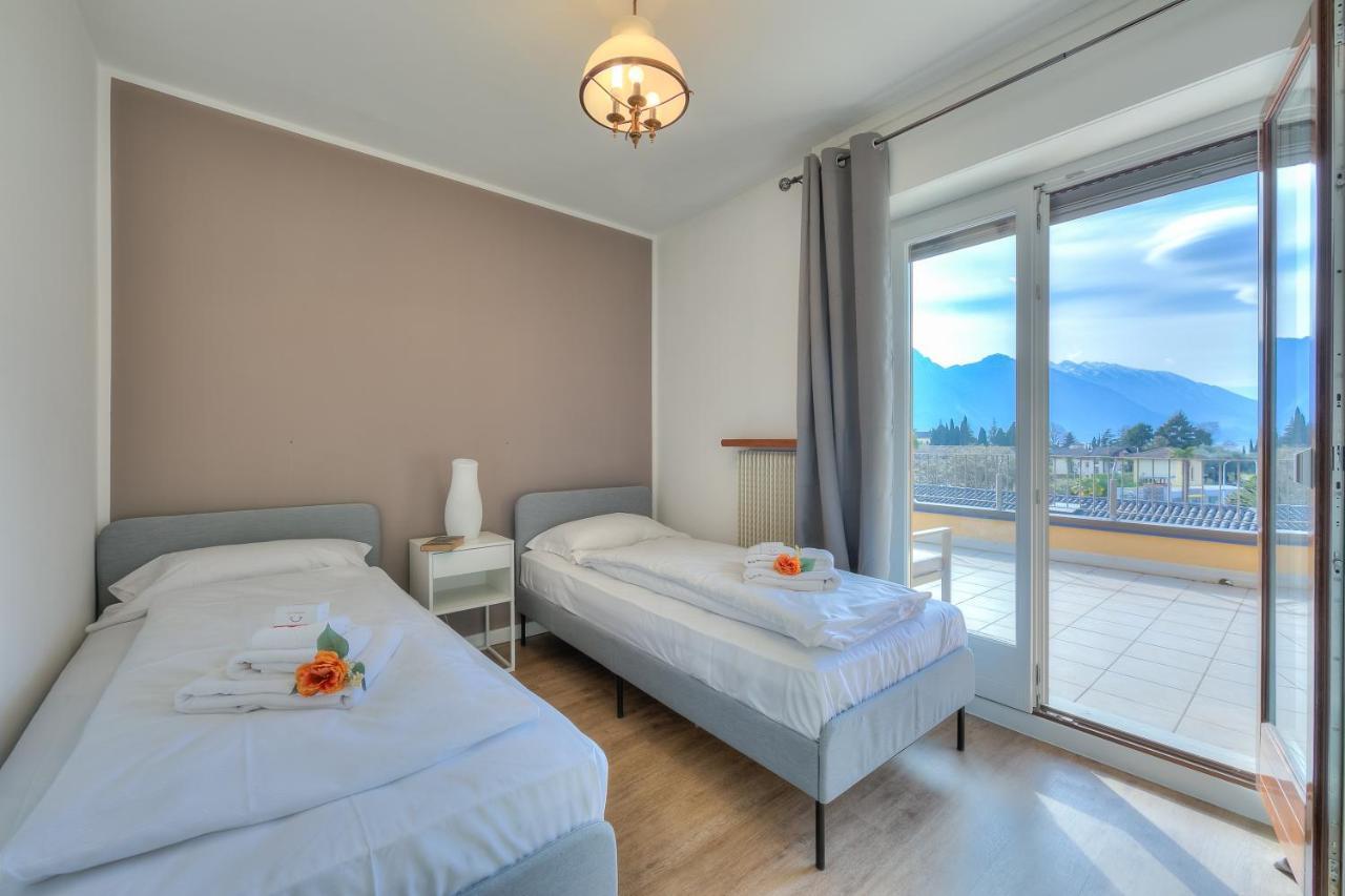 Antares150M From The Lake - Happy Rentals Рива дел Гарда Екстериор снимка